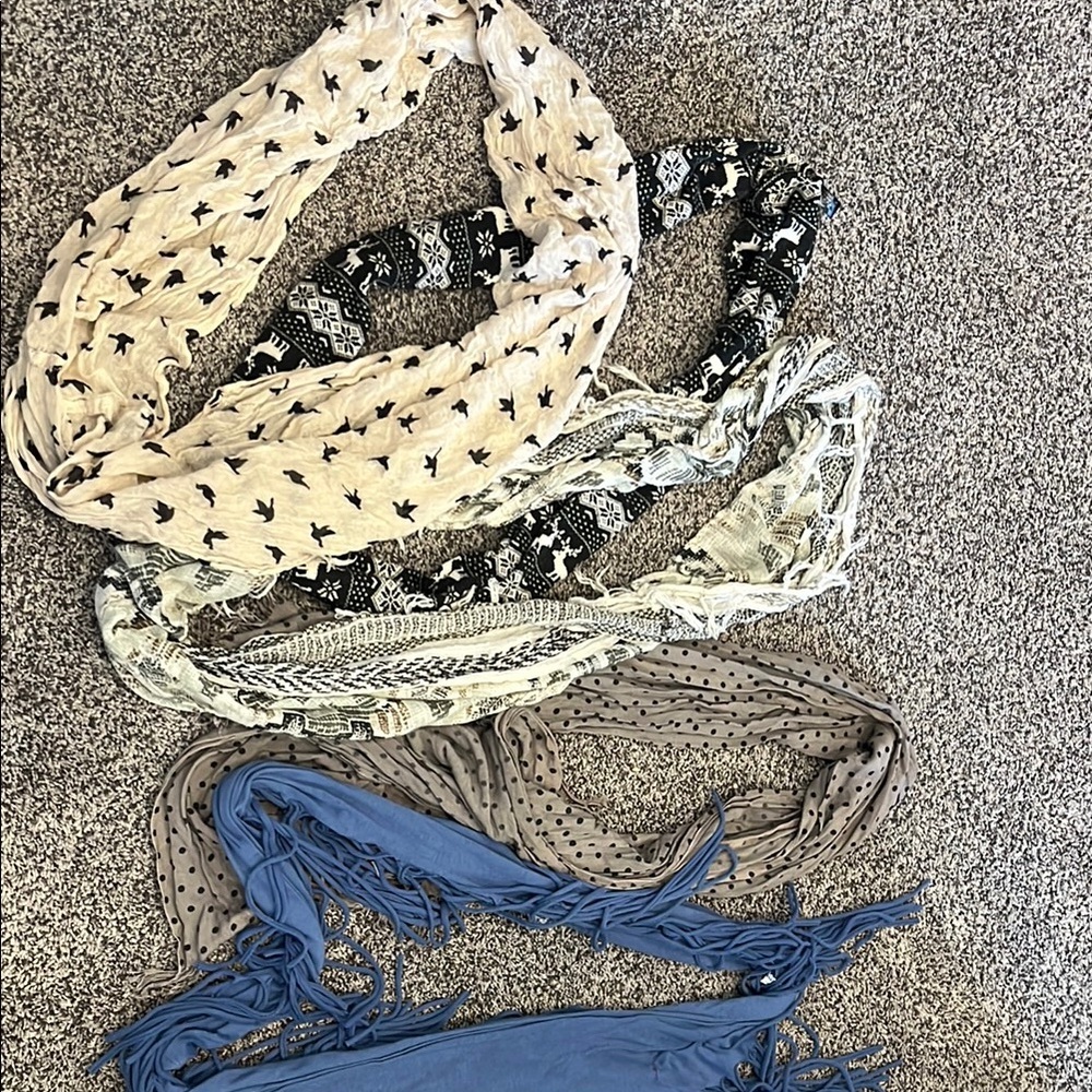 Stylish Women's Scarf Set - Black, Cream, Blue, Brown
